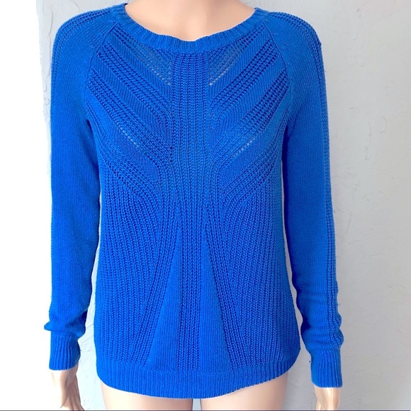 Pink Rose Blue Sweater - Picture 1 of 8